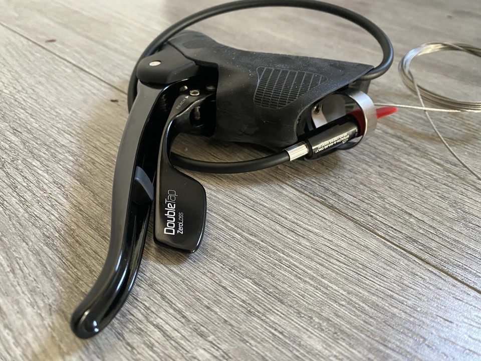 SRAM Rival22 Hydraulic Disc Brake + Brake/Shifter Lever - 11 sp Flat Mount Rear - Image 4 of 4