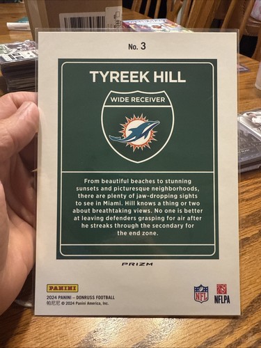 JUMBO 5x7 DE GRAN TAMAÑO Tyreek Hill 2024 Panini Donruss Downtown #3 Miami Dolphins - Imagen 2 de 2