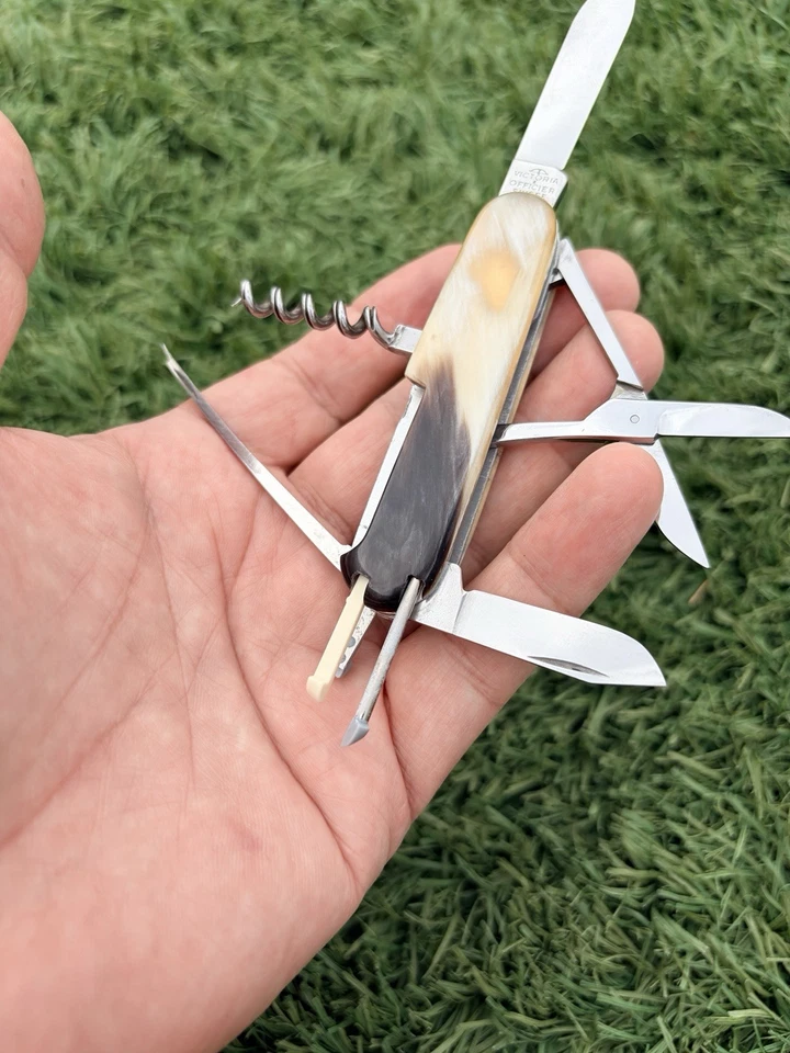 Специальный Victorinox гольфист 84 мм плюс Buffalo рог весы редкая находка / коллекционный - Изображение 2 из 4