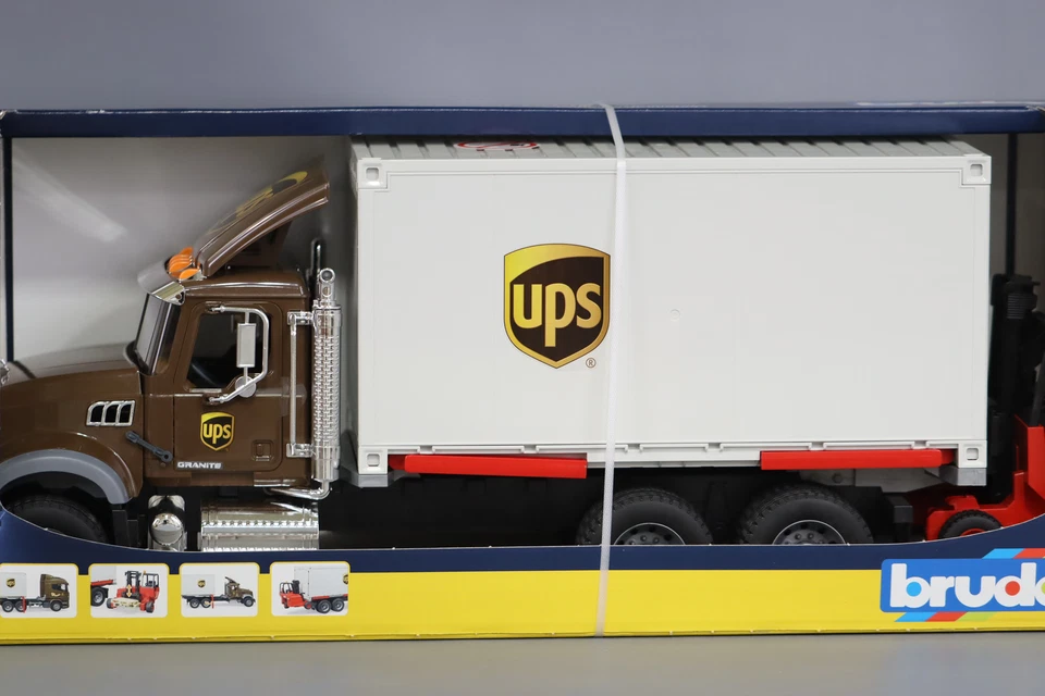 Camión logístico Bruder - MACK Granite UPS con carretilla elevadora Foto 3 de 4