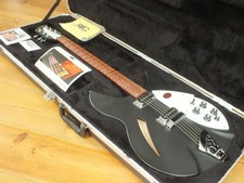 ** Rickenbacker 330 Matte Black 2018 **