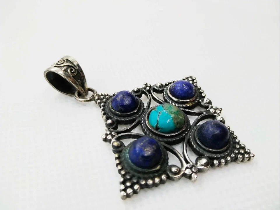 pendaglio nepalese , tibetano con turchese e lapislazzulo - Immagine 2 di 4