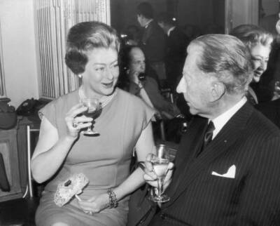 Millionaire J Paul Getty & Mary Teissier Attend A Party Cafe Royal Lo 1965 PHOTO