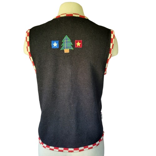 Gilet natalizio Designer Originals Studio S Fa La La Piccolo Ricamo Patriottico. - Foto 4 di 12