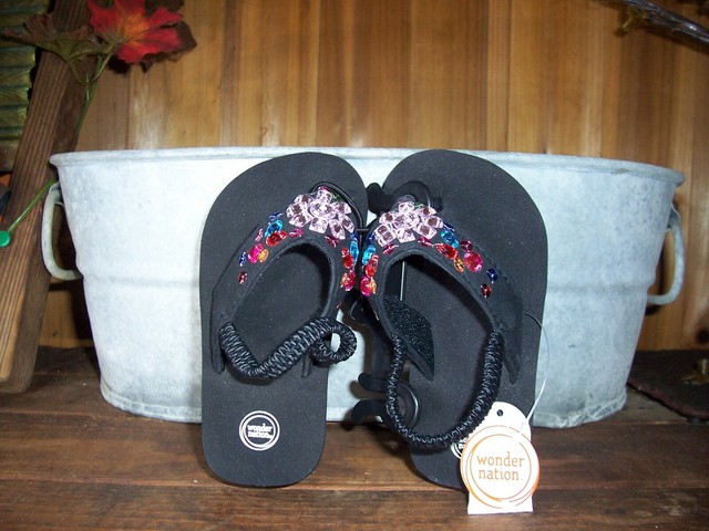 black toddler flip flops