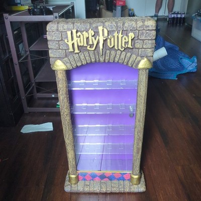 Harry Potter Warner Bros. Store Counter Watch Display Case 2001