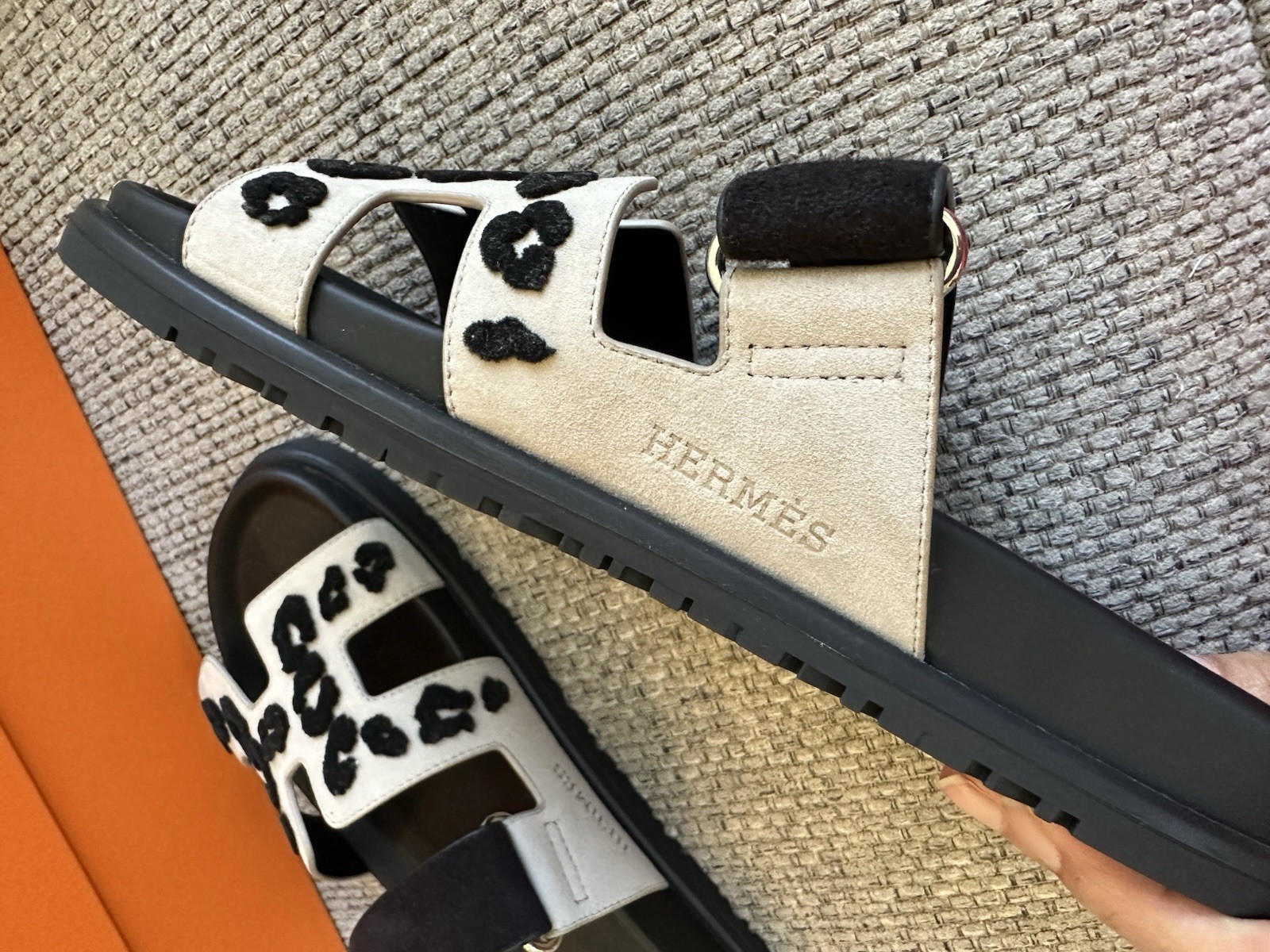 Size 37EU NIB HERMÈS Beige Esquisse Leopard print Women’s Chypre Sandals image 6
