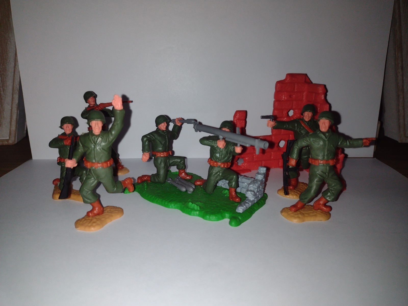 Picture 1 of 1