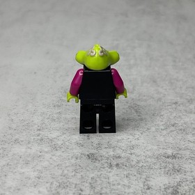 Lego UFO Abduction 7052 Alien Conquest Alien Pilot Minifigure 2011 U