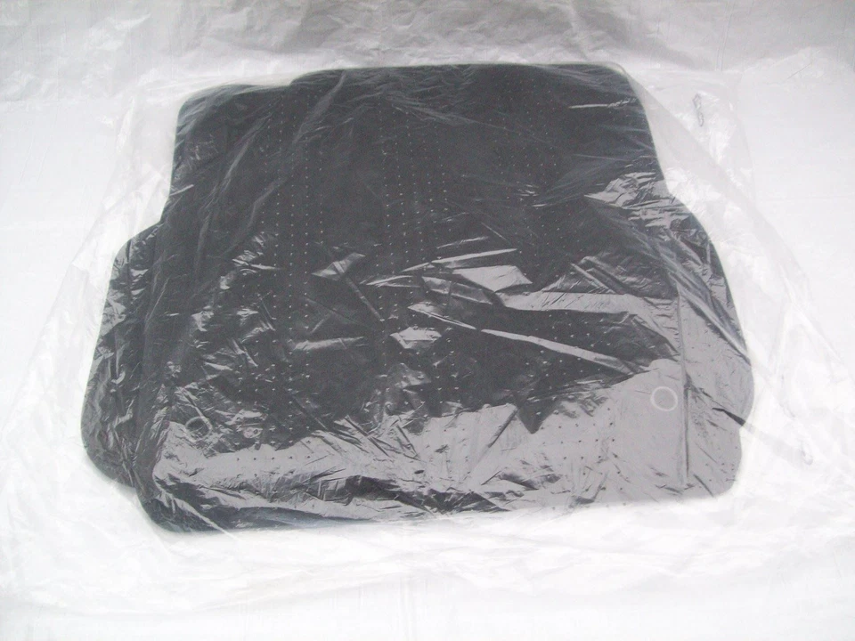 Land Rover Discovery Sport L550 Carpet Floor Mats Genuine LR087300 2015-2020 - Image 3 of 4