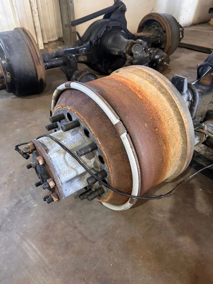 2018-2024 FREIGHTLINER CASCADIA 126 REAR SECOND AXLE COMPLETE QA6813504230 - Image 3 of 4