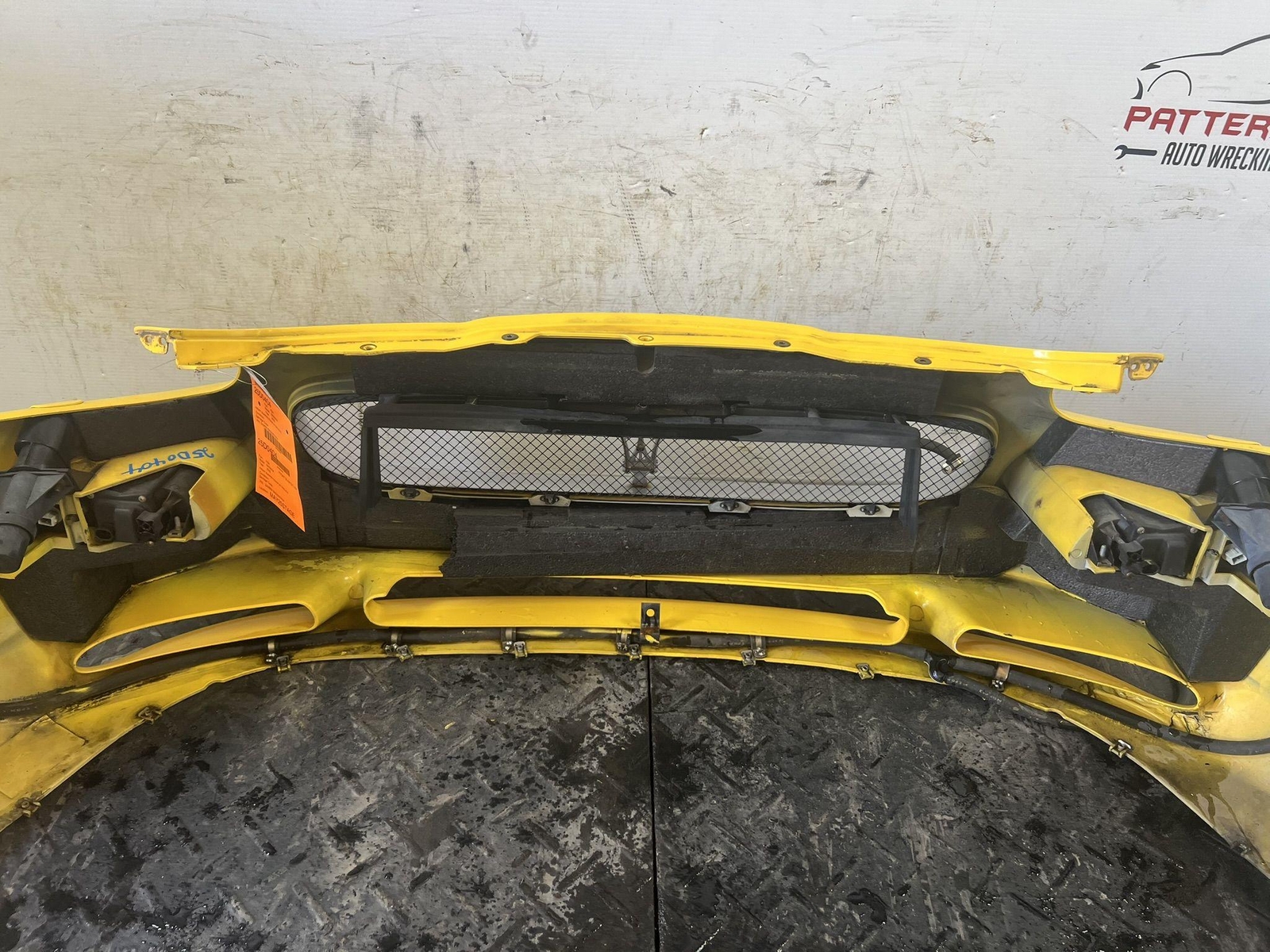 02-06 MASERATI SPYDER CAMBIOCORSA FRONT BUMPER COVER W/GRILLS & LIGHTS YELLOW