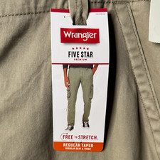 Wrangler Five Star Premium Regular Taper Size 40x30 Tan Stretch NWT.
