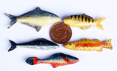 5er Set lose Polymer Ton Fisch Tumdee Maßstab 1:12 Puppenhaus Miniatur E