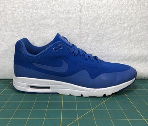 nike kyrie 3 rainbow