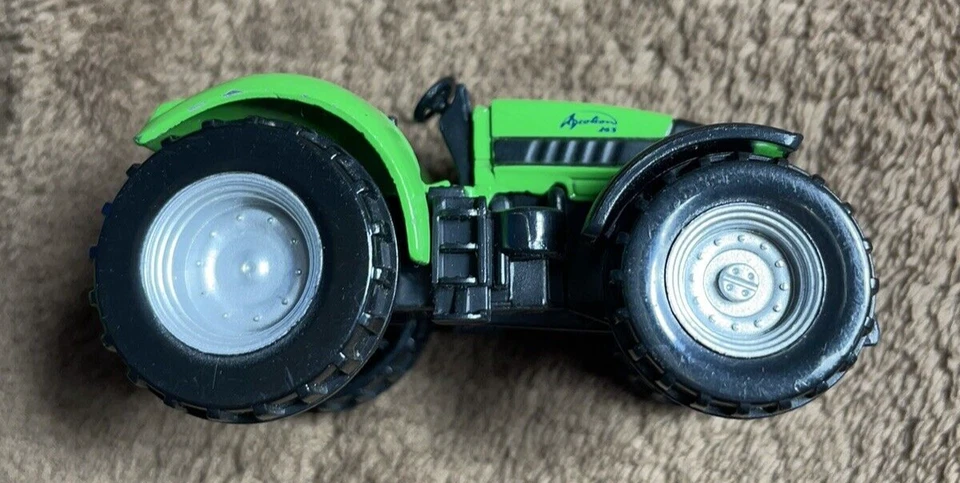 Siku 0859 Agrotron Tractor Green 1:72 Diecast VGC - Image 4 of 4