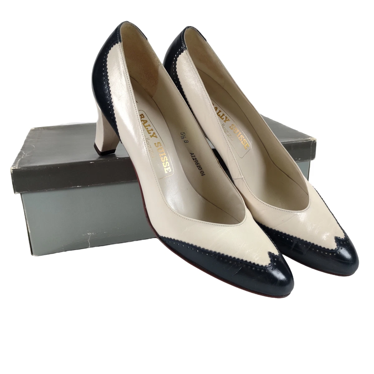 Black and best sale white spectator pumps