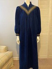 Vtg Vanity Fair Housecoat Robe Navy Blue Tapestry Detail Pockets Size M Petite
