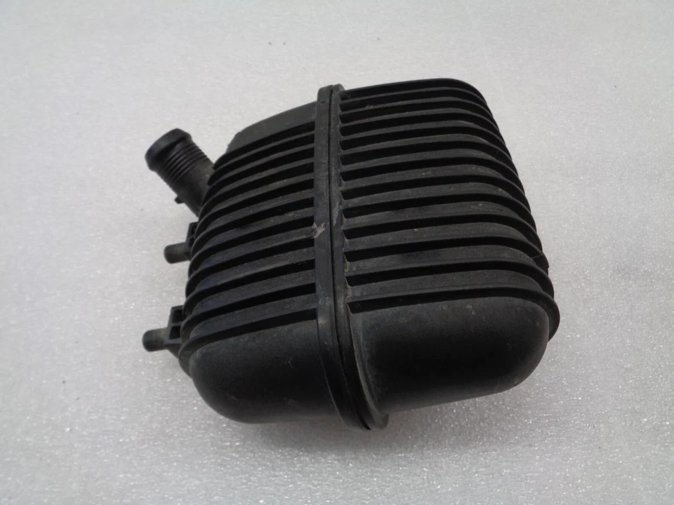 Silenciador intercooler Audi A4 Quattro 2009-2016 8K0129955A OEM AK250548 Foto 3 de 4