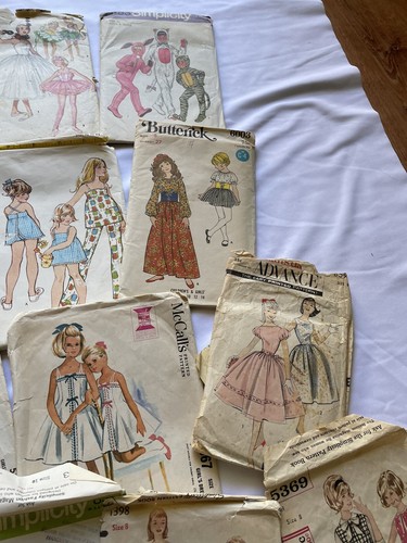 LOT Vintage Sewing Patterns Smaller 4 - 8 Sizes Simplicity Advance McCalls (B) - Picture 4 of 10