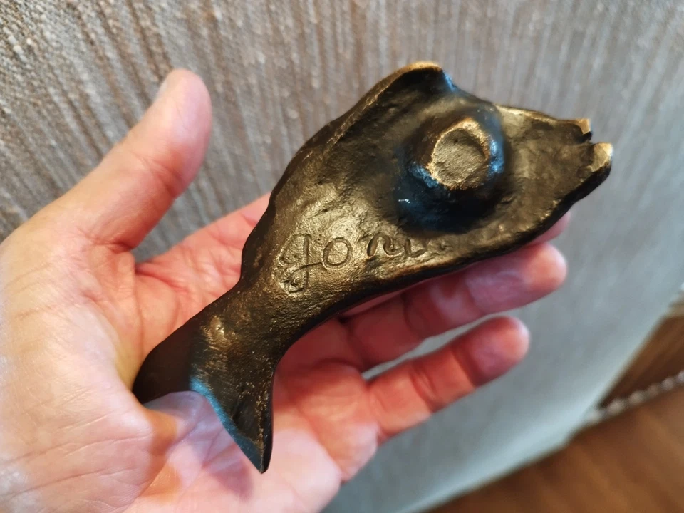 Presse Papier en bronze à Décor d'un Poisson Signé Goni - Photo 2/4
