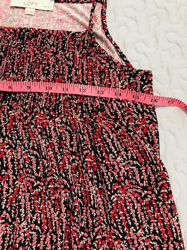 Ann Taylor LOFT rote geblümte Bluse gesmoktes Trägertop fließend Größe Small Petite - Bild 7 von 9