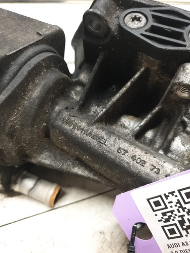 Audi A3 8p 2008-2013 Oil Filter Housing & Oil Cooler 045115389 - Picture 2 of 8