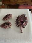 Stunning Vintage Magenta Pink Burgundy Rhinestones Prong-set Brooch Earrings — photo 4
