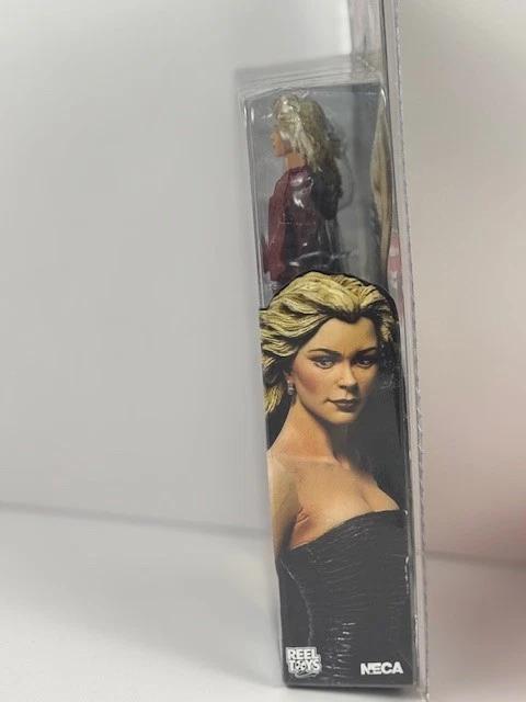 Figura de acción NECA Sin City Goldie Wendy variante color 2005 Jaime King Foto 3 de 4