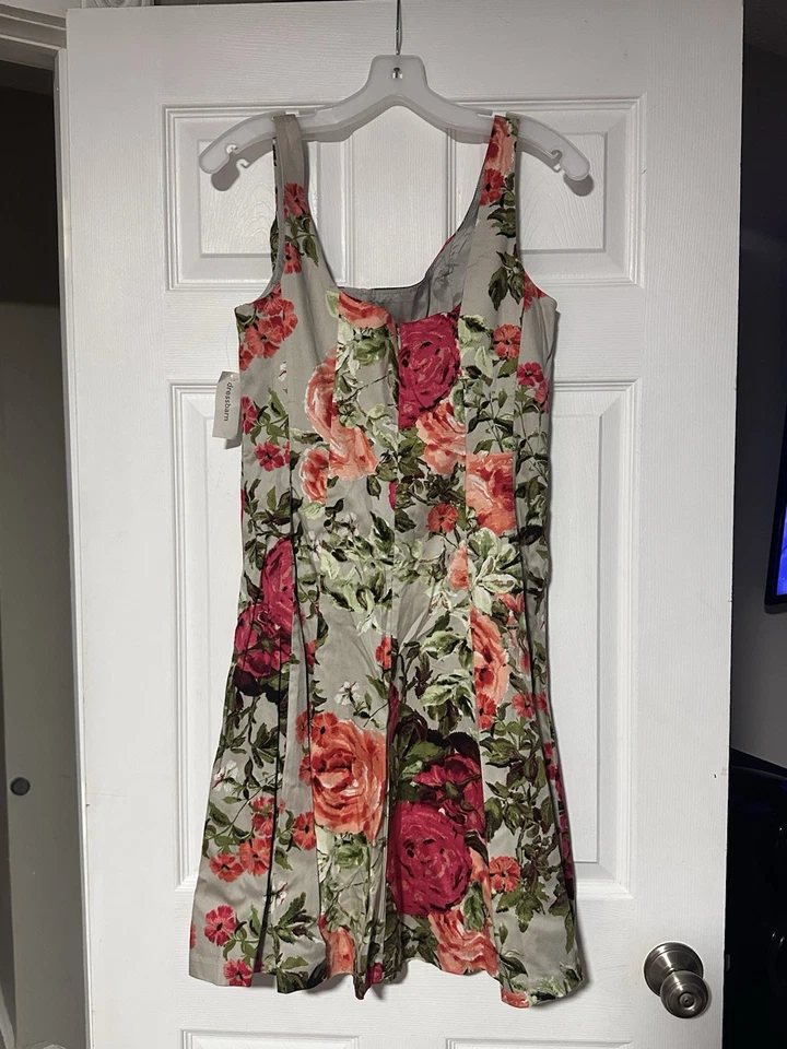 Vestido sin mangas floral Jones Studio DB. Nuevo con etiqueta. Talla: Mujer 12 Nuevo con etiquetas Foto 3 de 4