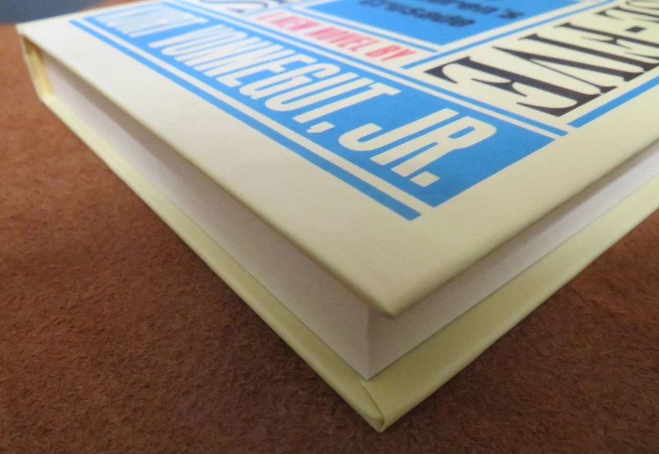 Slaughterhouse Five by Vonnegut hardcover w/jacket 1997 - Image 4 of 4