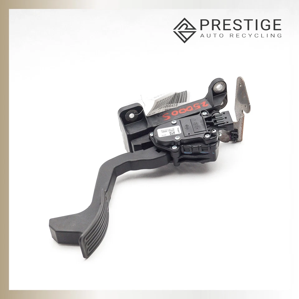 Pedal acelerador Nissan NV1500 NV2500 NV3500 2012-2021 18002-1PA0A OEM Foto 3 de 4