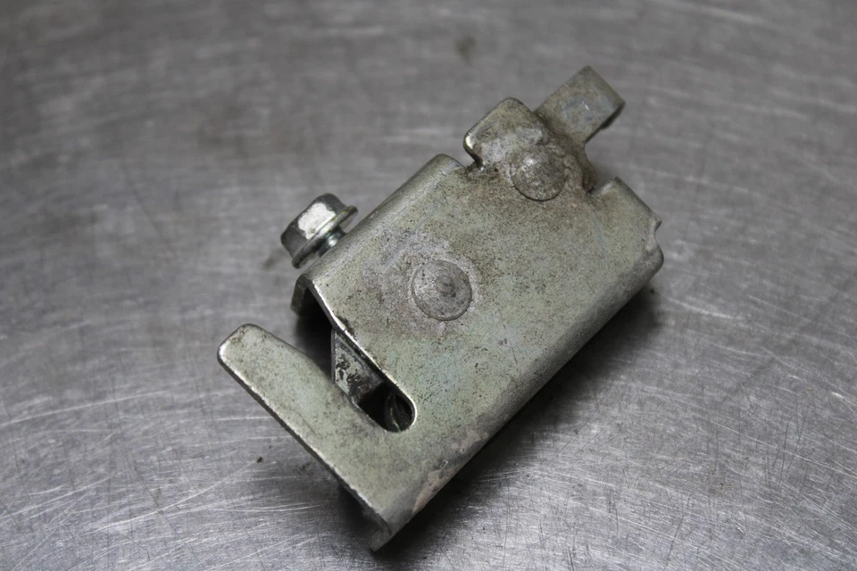 14-16 HONDA CBR650F CBR650 REAR PASSENGER SEAT LATCH LOCK ASSEMBLY Foto 3 de 4