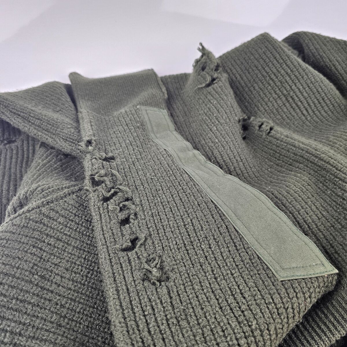 Yeezy Size M Destroyed Sweater Season 1 New | eBay Yeezy Size M Destroyed Sweater Season 1 New | eBay