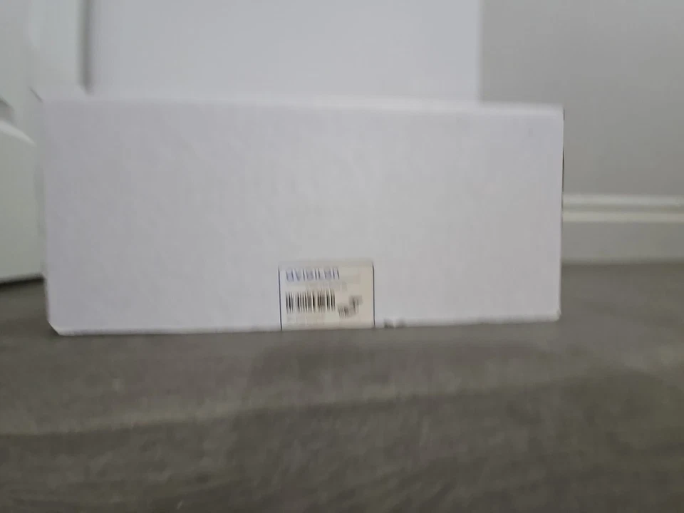 Avigilon 2.0W-H3-BO2-IR  2MP 9-22mm PoE Security Camera HD - Image 2 of 4