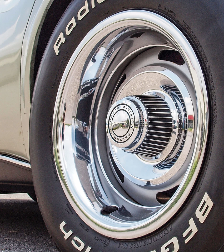 Tapacubos de rueda Corvette C3 Rallye OEM - Juego de 4 piezas 1968-1982 Foto 3 de 4