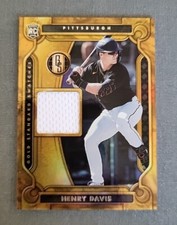 2023 Panini Chronicles Henry Davis Gold Standard Swatches Pirates Relic