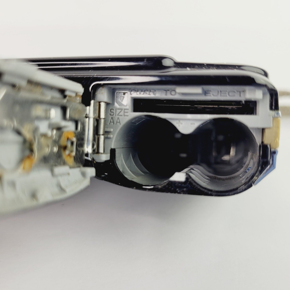 Fujifilm FinePix AX500 14.1MP 5x Zoom Digital Camera FOR PARTS OR