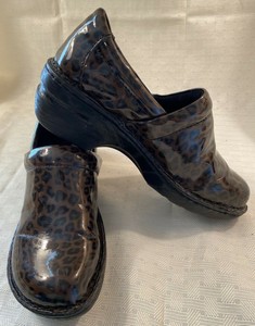 leopard print nursing shoes