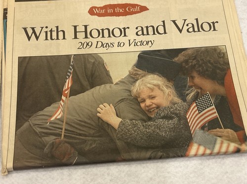 Golfkrieg Zeitungssammlung vom Virginia Pilot - Bild 4 von 7