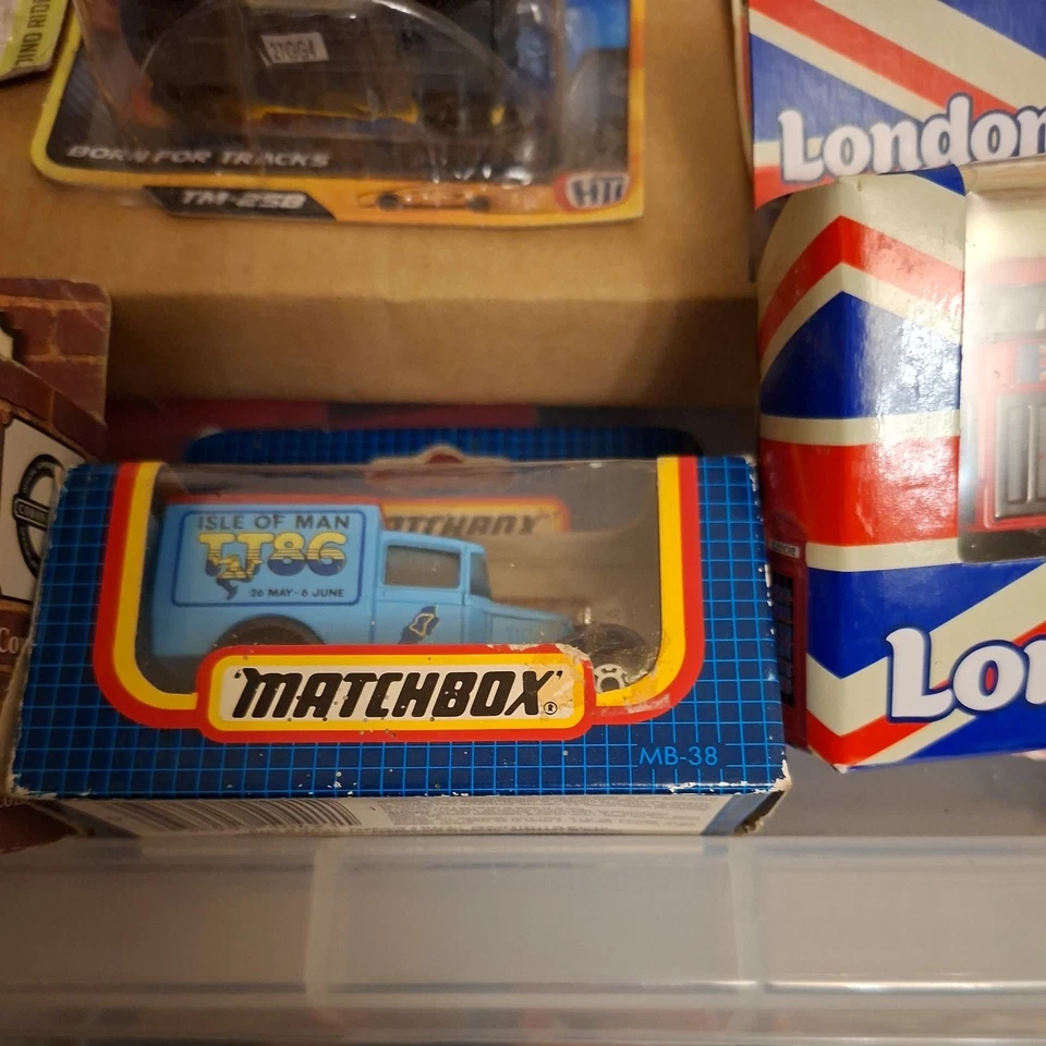 Hotwheels. Corgi. Matchbox. Ertl. Lledo. etc. Joblot X 25. UK Only (40) - Image 4 of 4