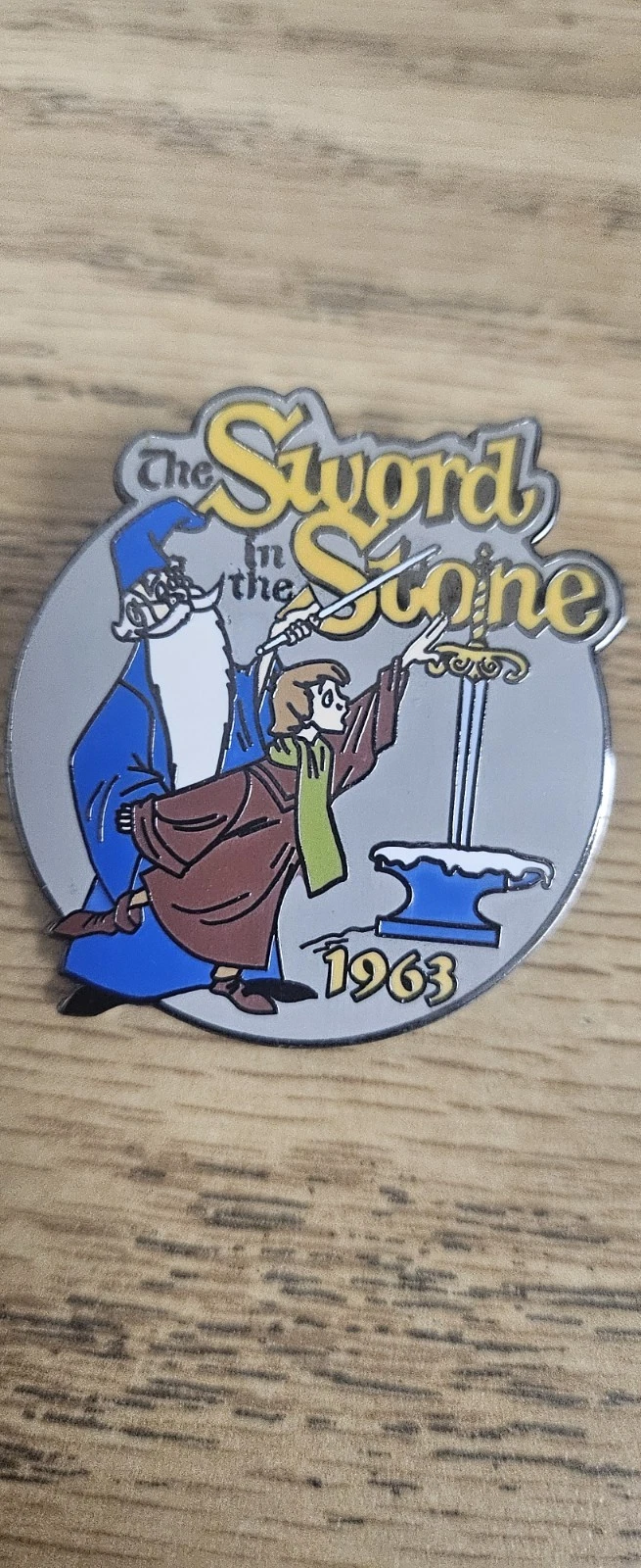 Disney Vintage Pin 697 Sword & the Stone Merlin Wart Arthur Millennium Countdown