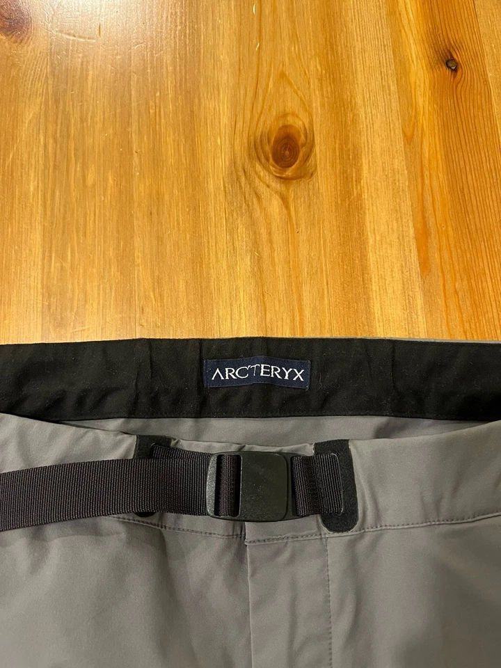 Calça técnica masculina cinza Arc'teryx caminhada ao ar livre tamanho G grande - Imagem 4 de 4