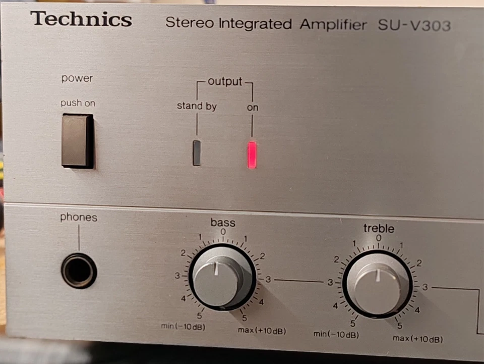 Amplificatore integrato Hi Fi Vintage Technics SU-V303 Silver - Immagine 4 di 4