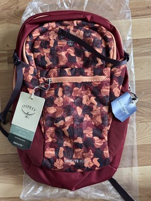Osprey Daylite Plus 20L Backpack (Liquify Print/Kakio Pink) One Size - New