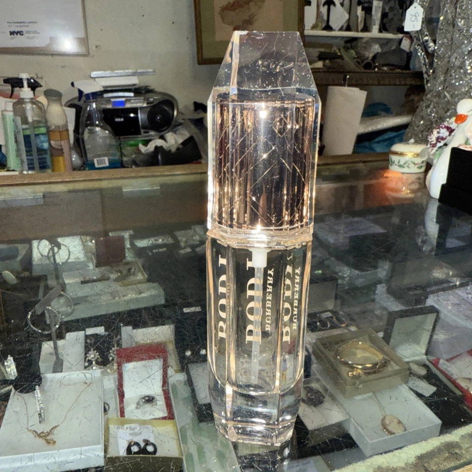 Aceite corporal Burberry BODY 1,1 oz/35 ml raro perfume París Foto 4 de 4