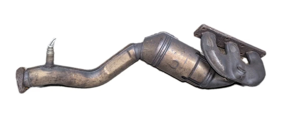 OEM BMW Exhaust Manifold & Catalytic Converter 18-40-7-514-502 - Image 2 of 2