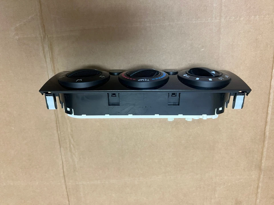 Toyota Tacoma 2013 control de interruptor de clima térmico de aire acondicionado usado Foto 3 de 4