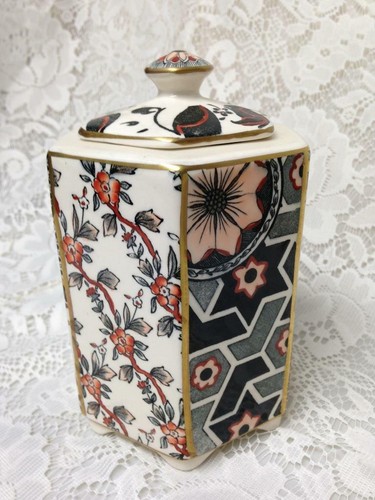 Antique, Masons, England, Applique 6in x 4in Prune Jar or Tea Caddy - Picture 3 of 8