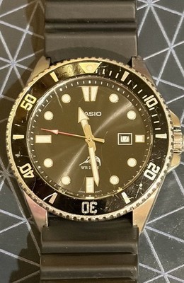 Casio MDV-106-1A Men's Duro 200 Diver's Watch MDV106-1AV New Battery Runs Great